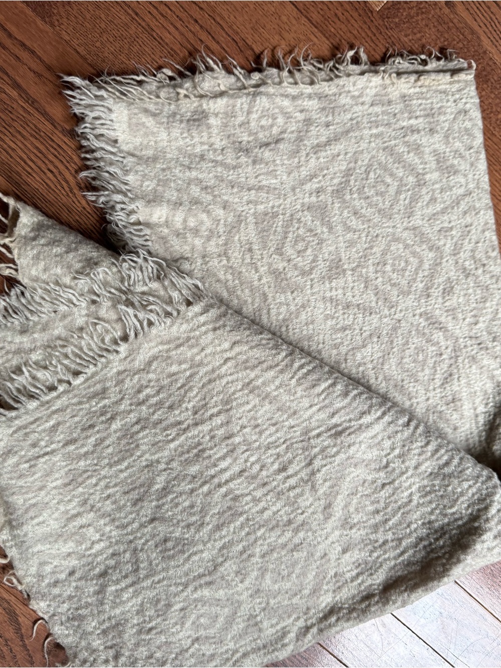 Wilfred Light Cream Textured Fringed blanket Scarf